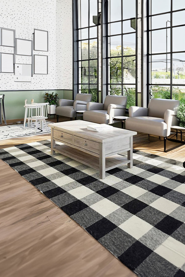 PLAID DESIGN TRADITIONAL COTTON RUG