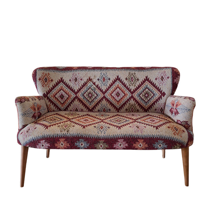 TRADITIONAL RUG DESIGN LOUNGE CHAIR