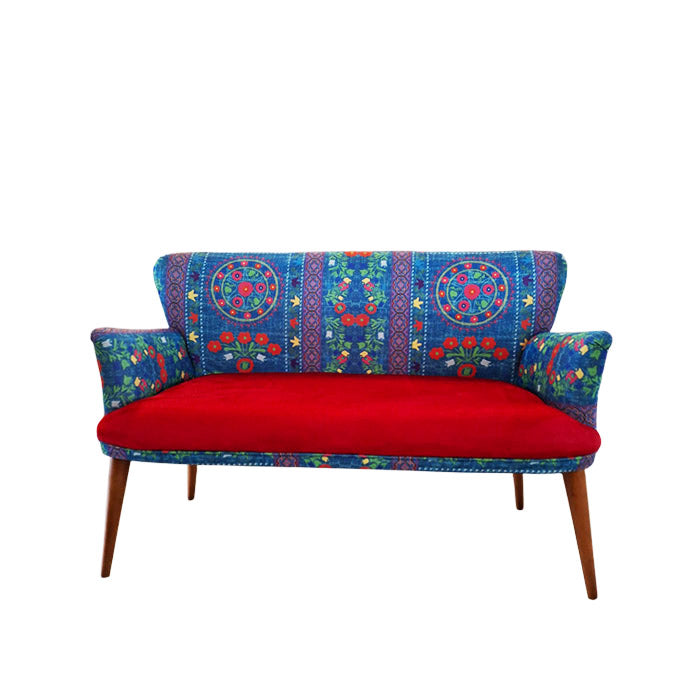 CARMEN DESIGN LOUNGE CHAIR