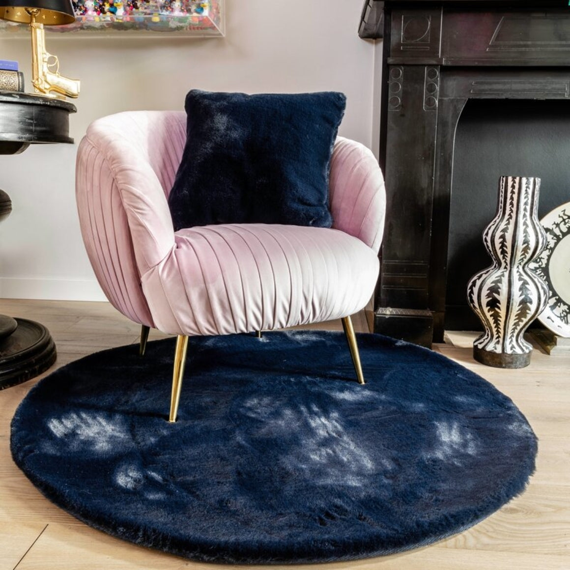 FLUFFY CARPET BLACK ROUND